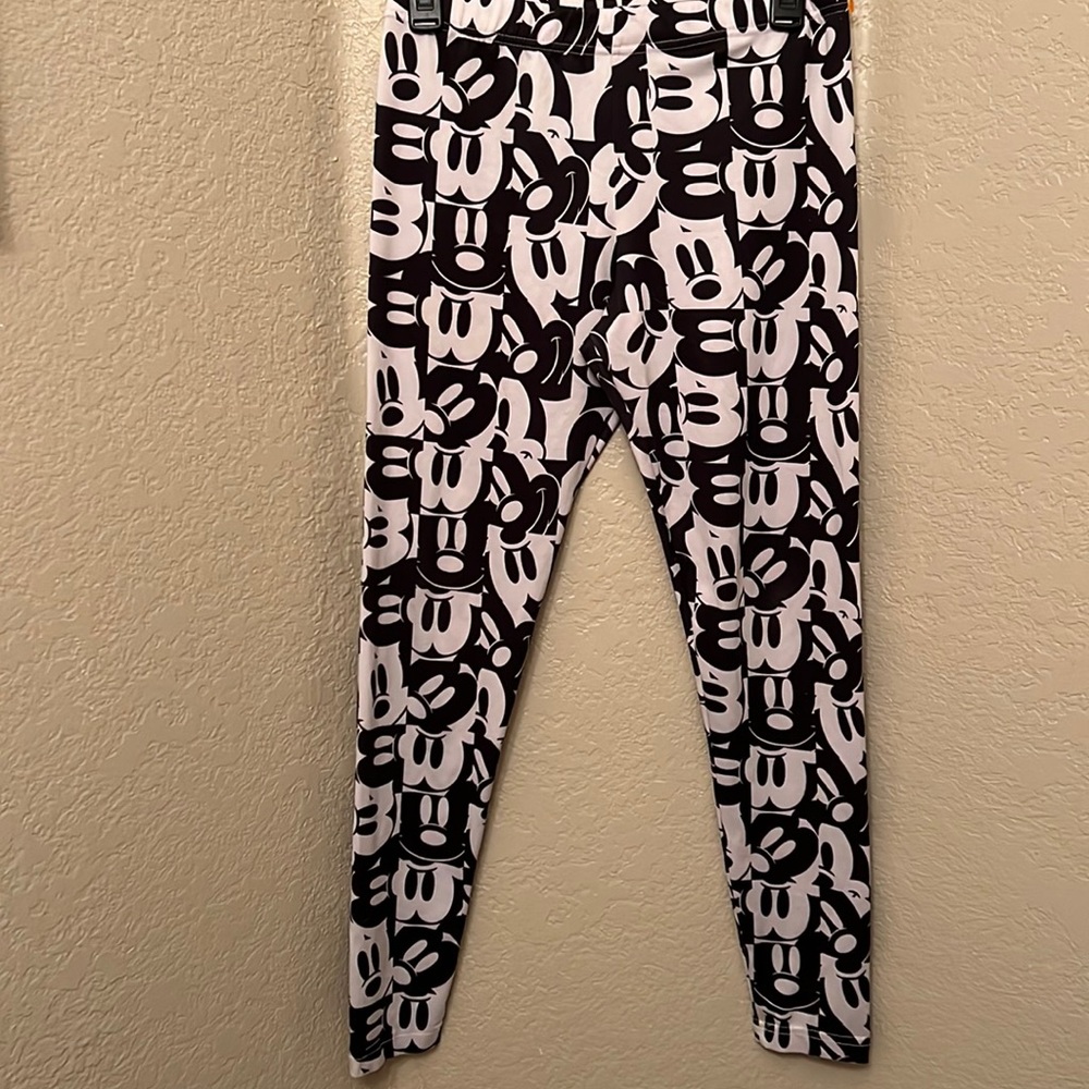 Disney’s Mickey Mouse Leggings